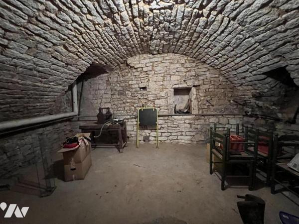 SPECIAL INVESTISSEUR : Un ensemble immobilier de 14 appartements et 8 garages