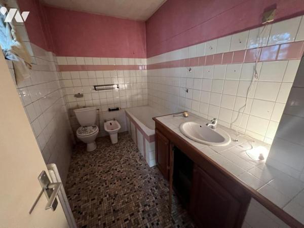 SPECIAL INVESTISSEUR : Un ensemble immobilier de 14 appartements et 8 garages