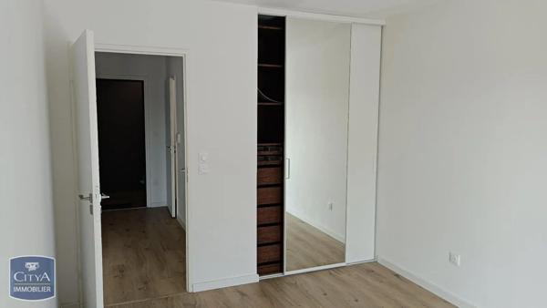 Appartement à louer 2 pièces 45m² Villeneuve-d'Ascq (59650)