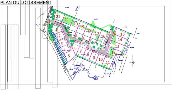 Terrain
        
        - 518 m² 64 000 € *