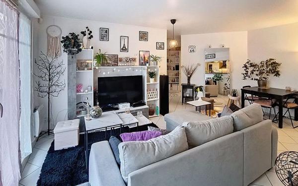 Appartement à vendre    3 pièces • 63,89 m2 Le Coudray-Montceaux