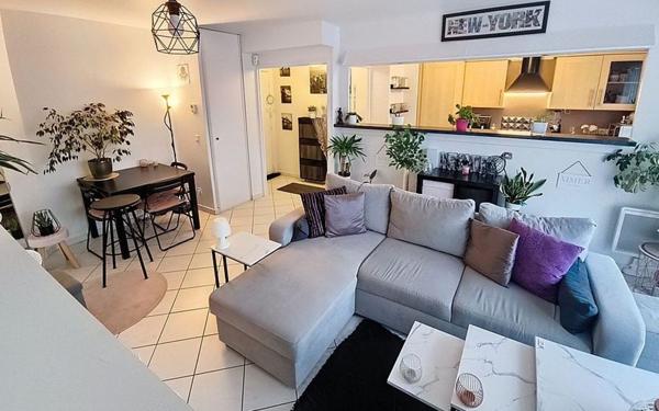 Appartement à vendre    3 pièces • 63,89 m2 Le Coudray-Montceaux