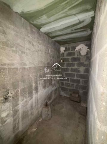 Maison avec énorme potentielle