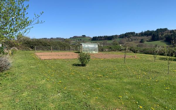 Maison à vendre    5 pièces • 127 m2 Neuvic-Entier