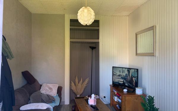 Maison à vendre    5 pièces • 127 m2 Neuvic-Entier