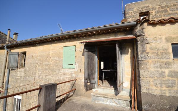 Appartement à vendre    3 pièces • 42 m2 Uzès