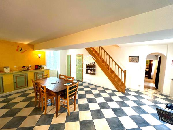 Charmante maison en pierres de caractère