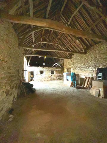 Charmante maison en pierres de caractère