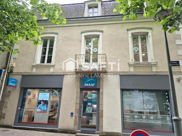 Parthenay / Immeuble de prestige, locataire premium