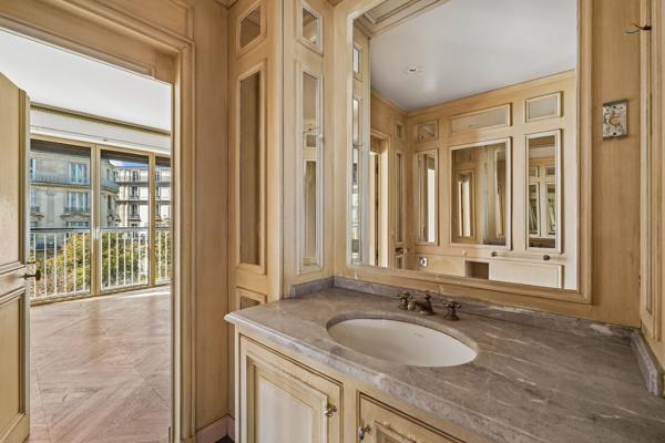 Vente Appartement de luxe Paris 8 3 Pièces 96 m²
