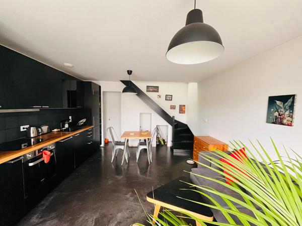 APPARTEMENT DUPLEX 3 pièce(s) 56 m2