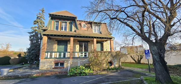 TRES BELLE PROPRIETE LUZARCHES