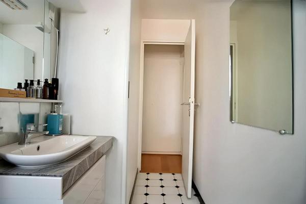 Appartement Type F2 Paris 2 pièce(s) 49.13 m2