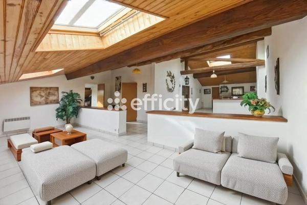 Appartement 3 pièces - 105 m² Exclusivité efficity