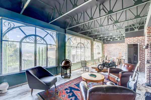 Montréal (Aude) : Demeure bourgeoise, 11 pièces, piscine et vue panoramique