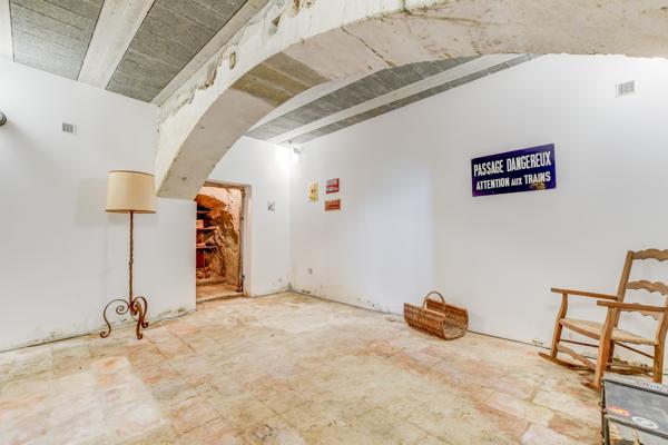 Montréal (Aude) : Demeure bourgeoise, 11 pièces, piscine et vue panoramique