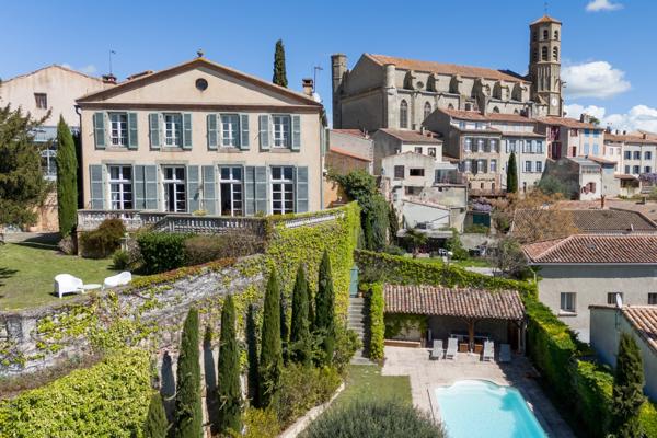 Montréal (Aude) : Demeure bourgeoise, 11 pièces, piscine et vue panoramique