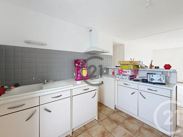 Appartement F4 à vendre  4 pièces - 61,30 m 2   TROYES  - 10