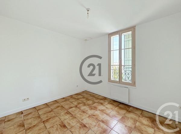 Appartement F4 à vendre  4 pièces - 61,30 m 2   TROYES  - 10