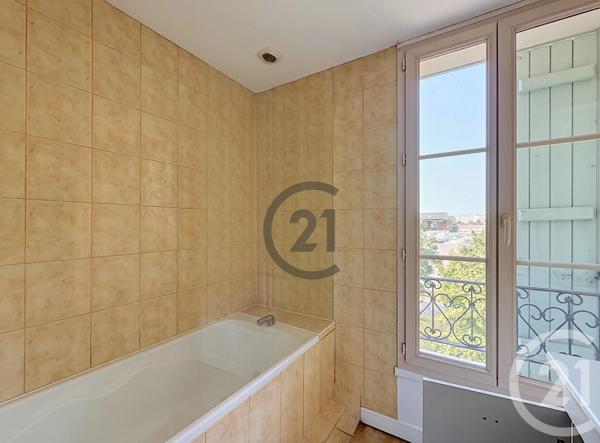 Appartement F4 à vendre  4 pièces - 61,30 m 2   TROYES  - 10