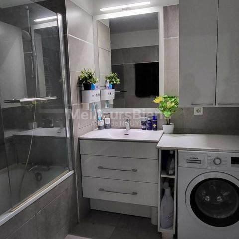 BAISSE DE PRIX: Magnifique appartement 3 pièces, quartier BUZENVAL- RUEIL MALMAISON, au prix de 385000€ au lieu de 472000€ FAI