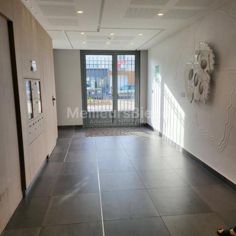 BAISSE DE PRIX: Magnifique appartement 3 pièces, quartier BUZENVAL- RUEIL MALMAISON, au prix de 385000€ au lieu de 472000€ FAI