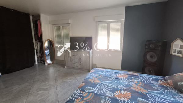 Maison
                                                                                                                                                                                                                                                                                                                        4 pièce(s)                                                                                                                                                                                                          3 chambre(s)                                                                                                                                                                                                          100  m²