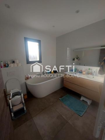 Maison T4 plain-pied de 2023 avec garage.