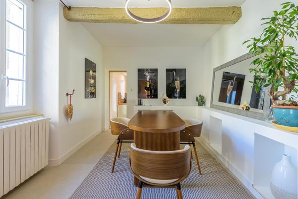 Propriété en provence avec jardin et garage