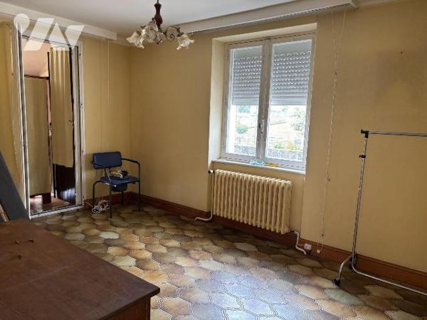 Maison a Vendre à ERGUE-GABERIC, en Finistère Sud (29), Secteur prisé de Lestonan, en Impasse, ...