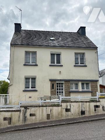 Maison a Vendre à ERGUE-GABERIC, en Finistère Sud (29), Secteur prisé de Lestonan, en Impasse, ...