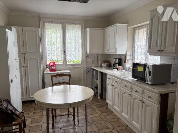 Maison a Vendre à ERGUE-GABERIC, en Finistère Sud (29), Secteur prisé de Lestonan, en Impasse, ...