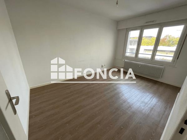 Location Studio 23.57 m² - 10 ROND-POINT DE L'ESPLANADE Strasbourg 67000
