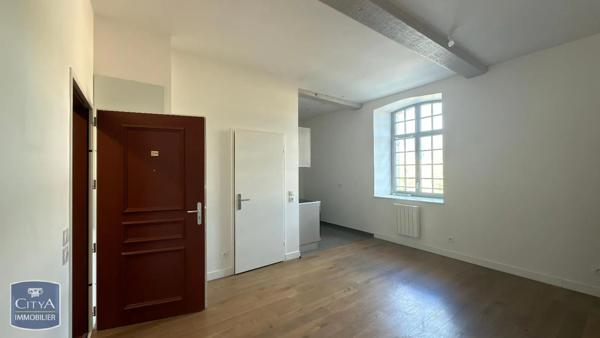 Appartement à louer 2 pièces 45.06m² Douai (59500)