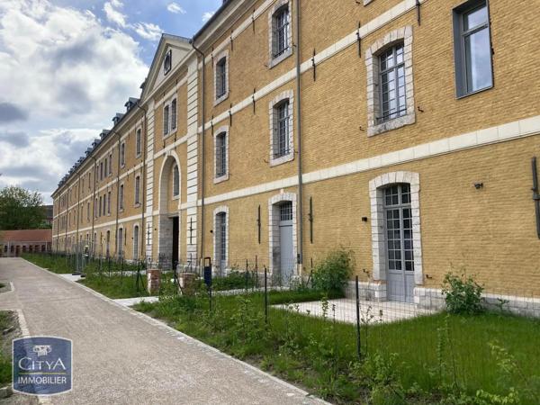 Appartement à louer 2 pièces 45.06m² Douai (59500)