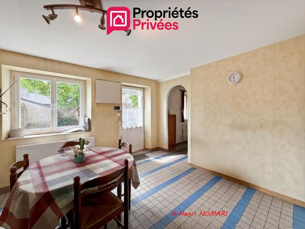 Maison  de 101 m2 en Centre ville de Candé - 6 pièce(s) - 3 Chambres