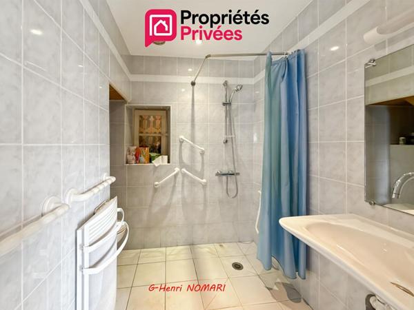 Maison  de 101 m2 en Centre ville de Candé - 6 pièce(s) - 3 Chambres