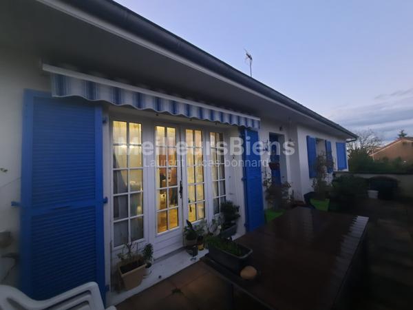 A louer  MAISON SUR SOUS SOL avec 4 Chambres