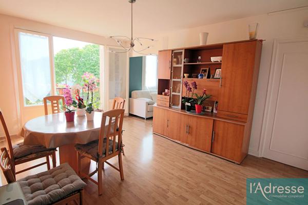 Appartement Viry Chatillon 4 pièces 67 m2 limite Morsang sur orge