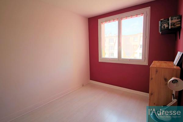 Appartement Viry Chatillon 4 pièces 67 m2 limite Morsang sur orge