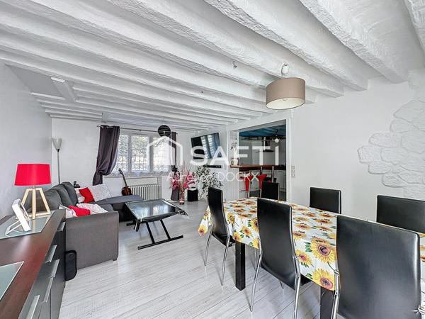 Maison de ville familiale avec dépendance