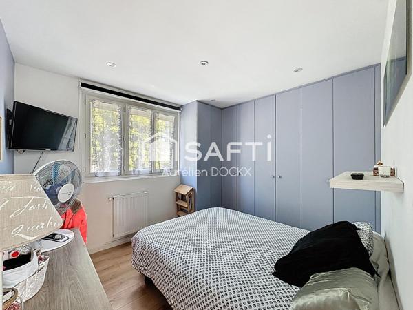 Maison de ville familiale avec dépendance