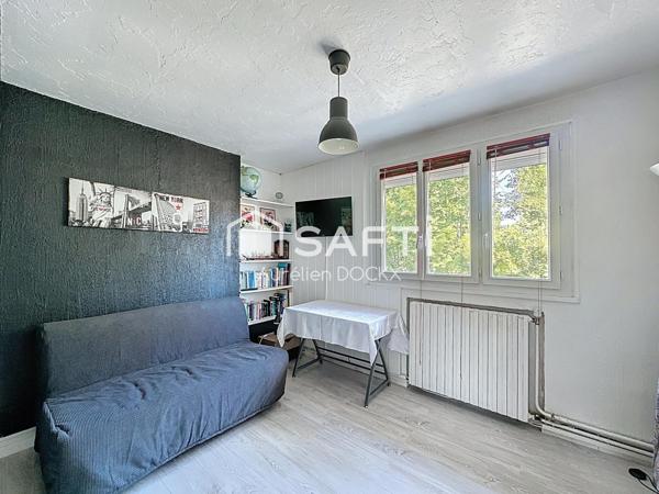 Maison de ville familiale avec dépendance