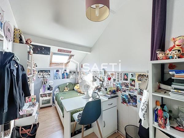 Maison de ville familiale avec dépendance