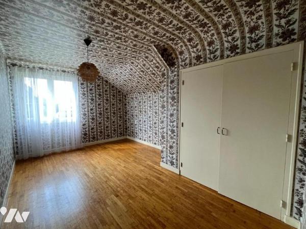 QUESSOY - Maison familiale 6 chambres.