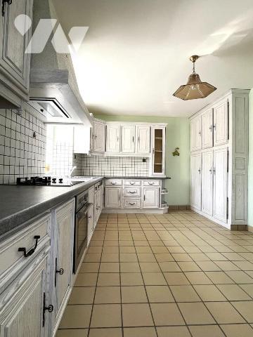 QUESSOY - Maison familiale 6 chambres.