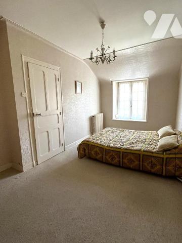 QUESSOY - Maison familiale 6 chambres.