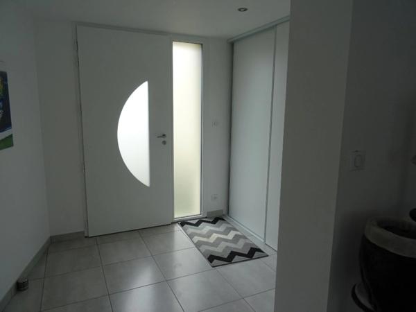 Mornac. Maison 119 m², entièrement rénovée avec garage et jardin