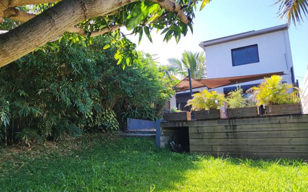 Maison à vendre    4 pièces •  Petite-Île