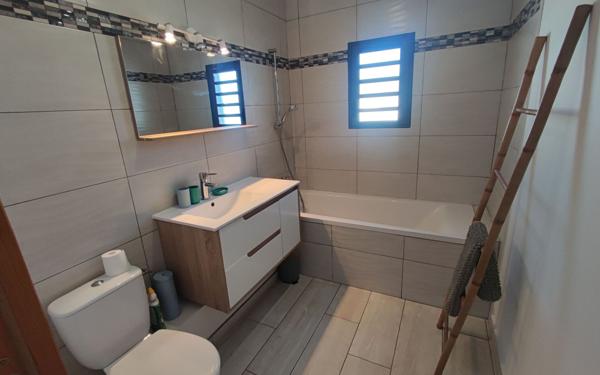 Maison à vendre    4 pièces •  Petite-Île